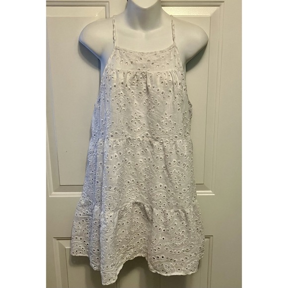 Altar'd State Sz Medium White‎ Eyelet Sleeveless Lined Shirt Top Women's - Picture 2 of 7